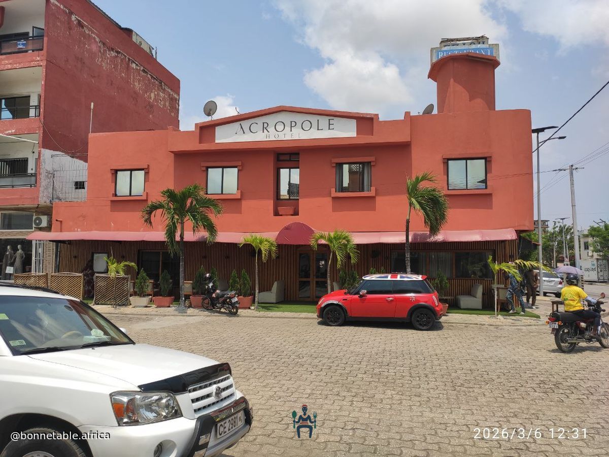 Hôtel Acropole - Photo 8